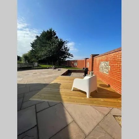 Charming, Cosy Waterside Retreat In Gimingham, North Norfolk Villa Exterior photo
