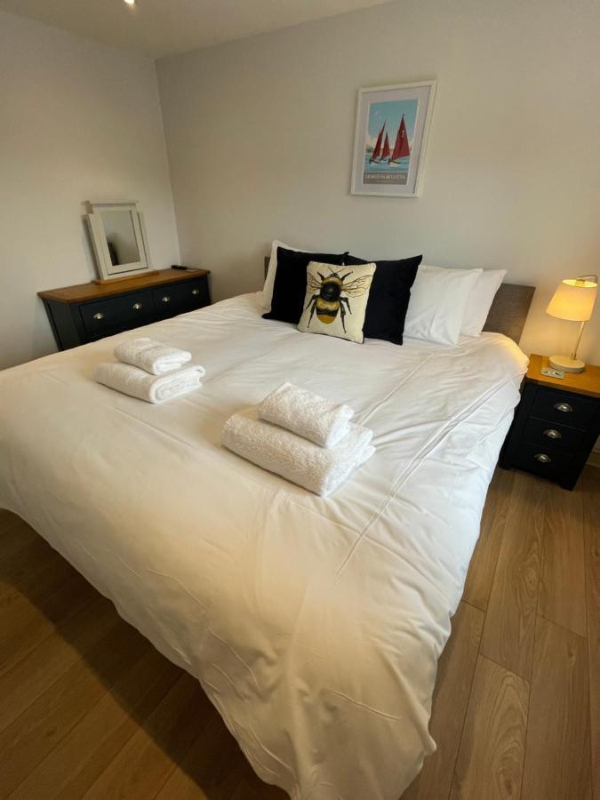 Charming, Cosy Waterside Retreat In Gimingham, North Norfolk *